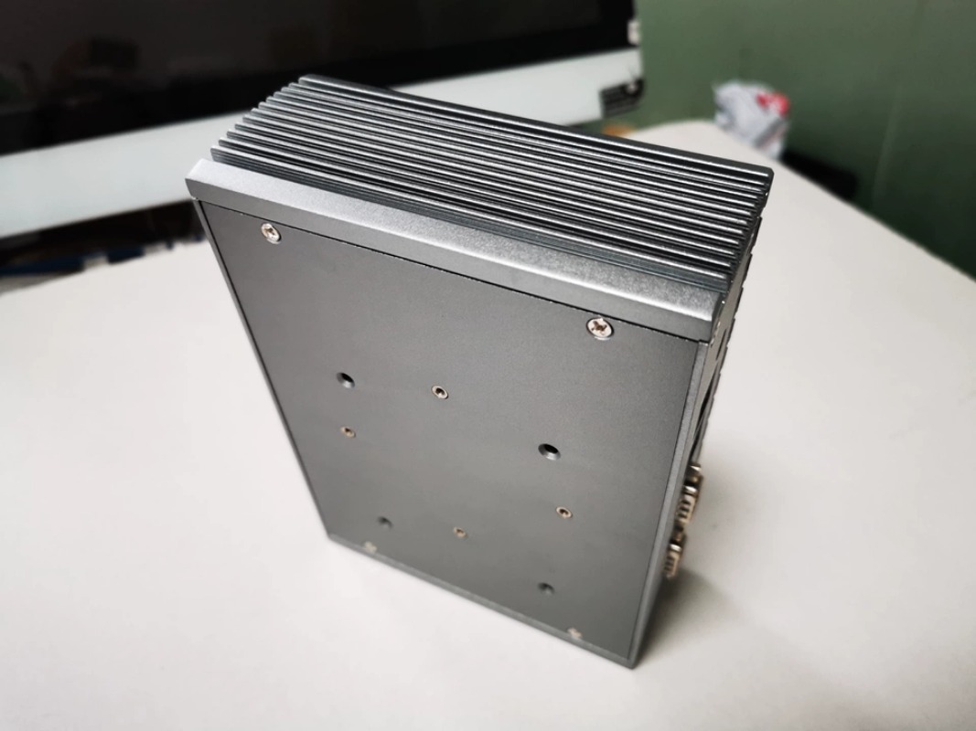 Voor Mini Industriële PC, Quad - Fanless Industrial Pc Rs485 Core I7 recensie en prijs